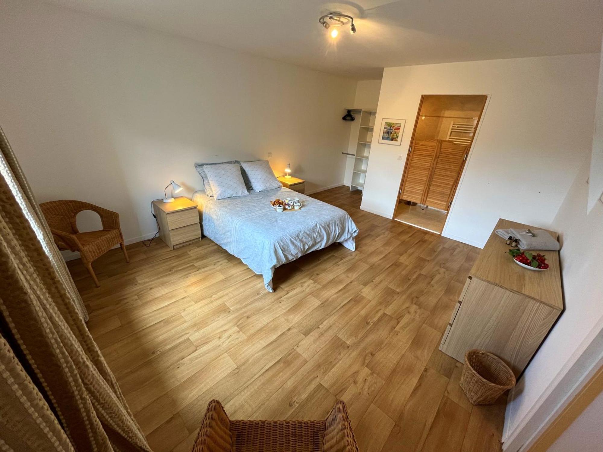 Ecurie Des Charmes A 5 Minutes De La Plage Merville-Franceville-Plage Exterior photo